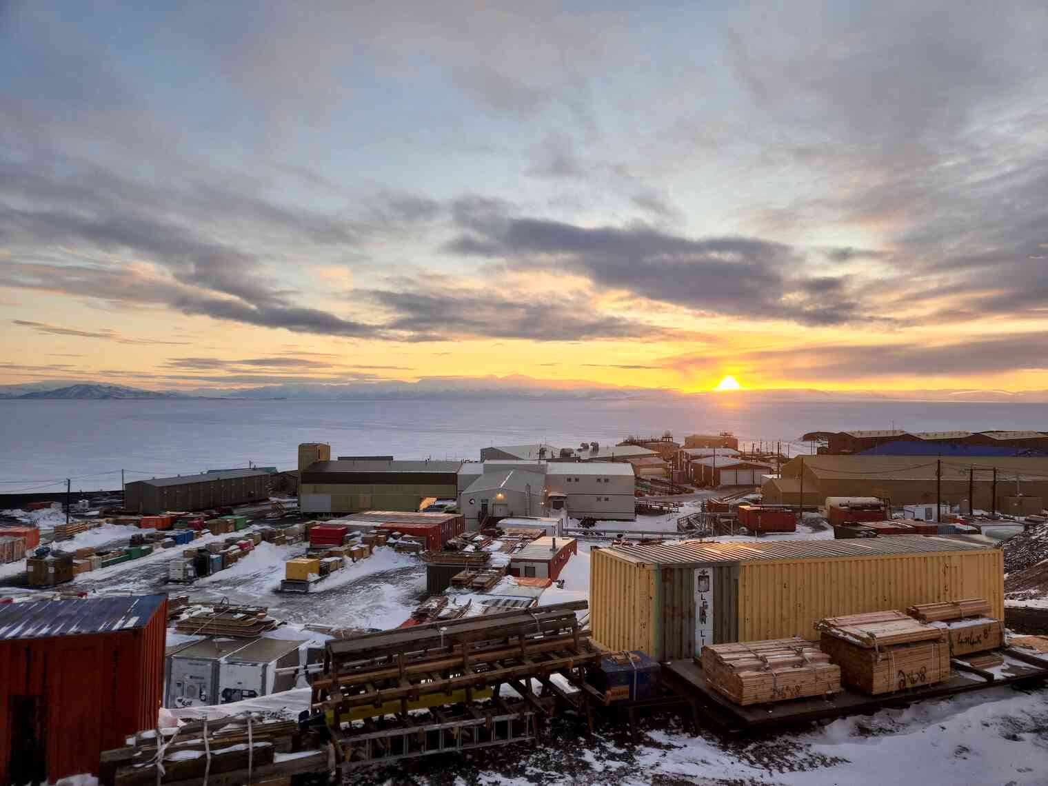 McMurdo Sunset 01